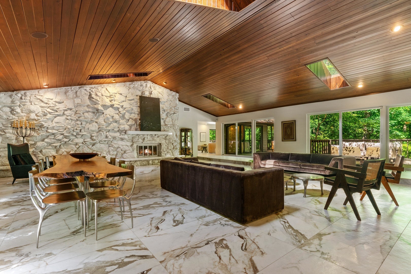 106 Oak Ridge Drive