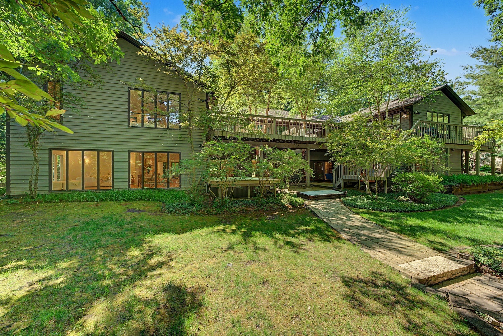 106 Oak Ridge Drive