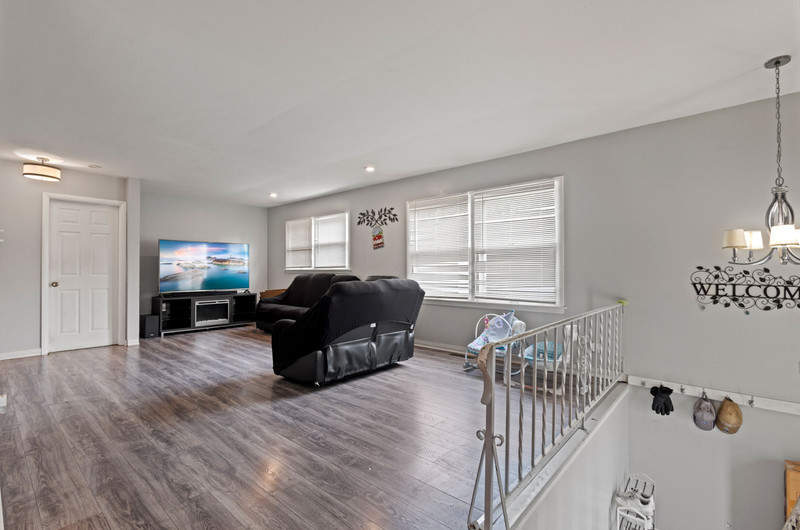 1311 Juneway Terrace