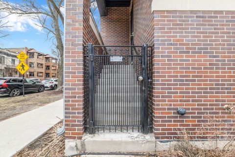 Tiny photo for 4405 N GREENVIEW Avenue #1B, Chicago, IL 60640 (MLS # 12586848)