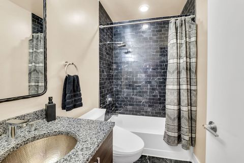 Tiny photo for 4405 N GREENVIEW Avenue #1B, Chicago, IL 60640 (MLS # 12586848)