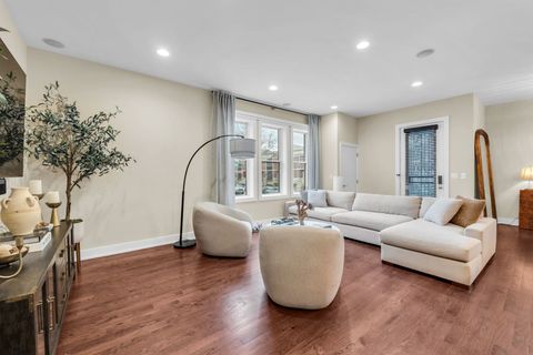 Tiny photo for 4405 N GREENVIEW Avenue #1B, Chicago, IL 60640 (MLS # 12586848)