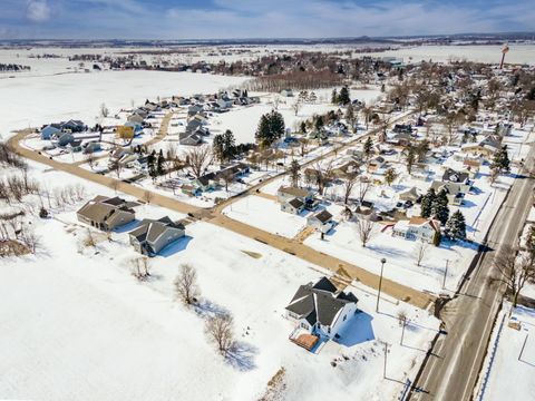 Tiny photo for 10002 Woodland Drive, Hebron, IL 60034 (MLS # 12583524)