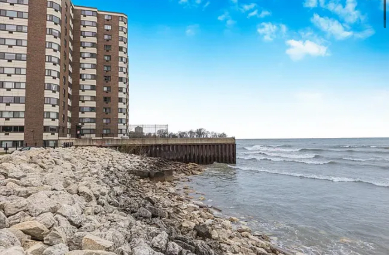 7337 S South Shore Drive 216