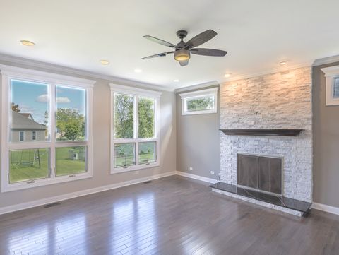 Tiny photo for 618 Pine Street, Sugar Grove, IL 60554 (MLS # 12533281)