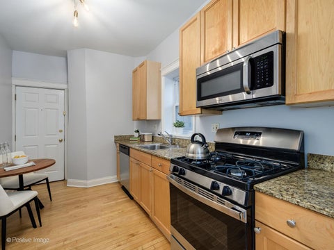 Tiny photo for 3803 N Ravenswood Avenue #1, Chicago, IL 60613 (MLS # 12757215)