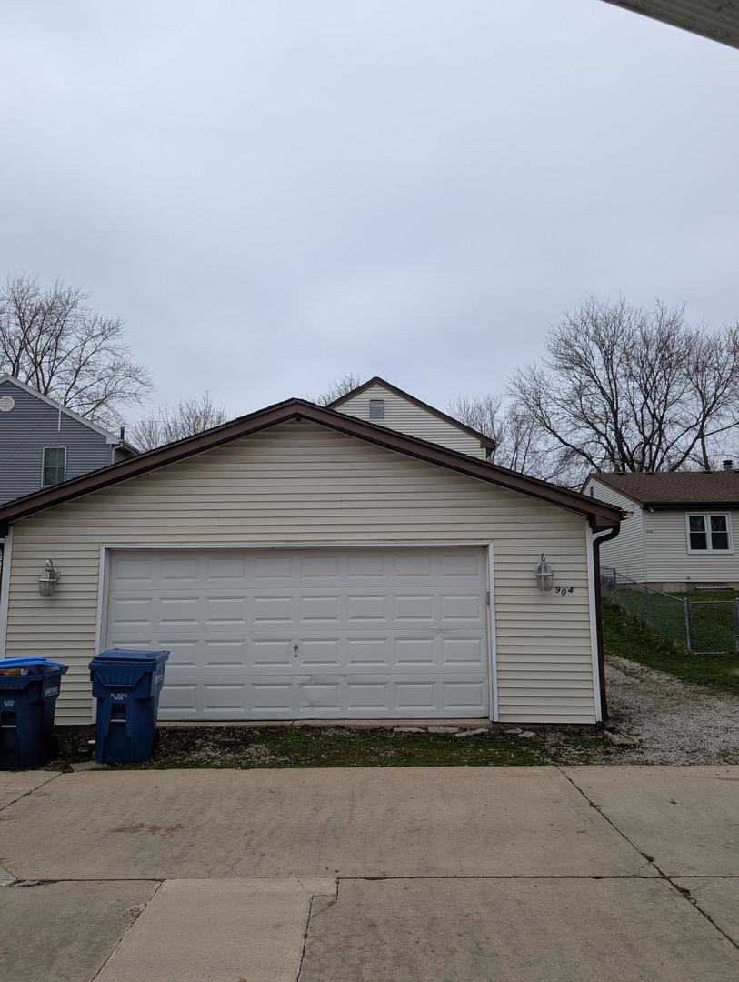 904 Britta Lane