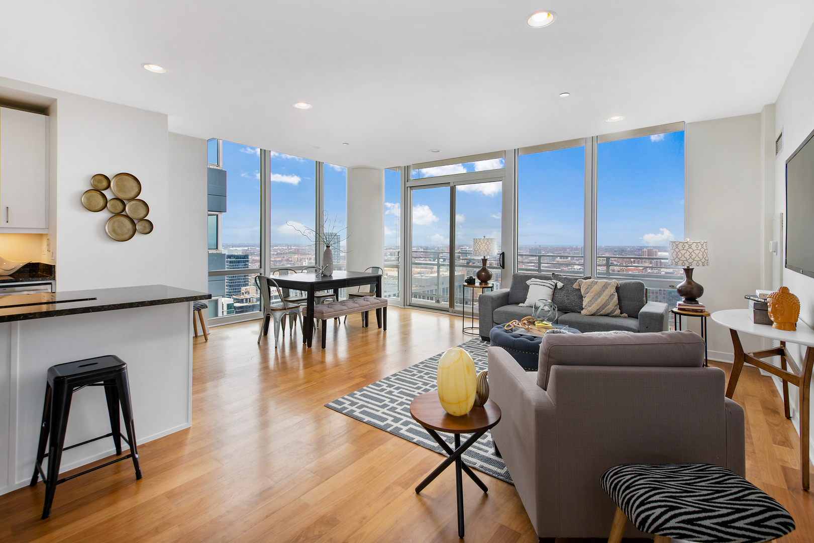 737 W Washington Boulevard 2510