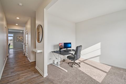 Tiny photo for 1716 Dublin Drive, Pingree Grove, IL 60140 (MLS # 12620248)