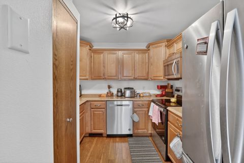 Tiny photo for 2929 Sunnyside Drive #303, Rockford, IL 61114 (MLS # 12564198)