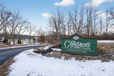 Tiny photo for 2929 Sunnyside Drive #303, Rockford, IL 61114 (MLS # 12564198)