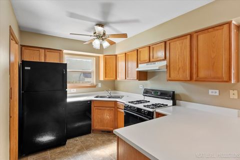 Tiny photo for 457 Newport Circle, Oswego, IL 60543 (MLS # 12490083)