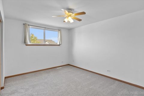 Tiny photo for 457 Newport Circle, Oswego, IL 60543 (MLS # 12490083)