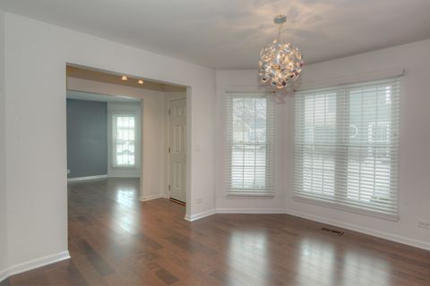 Tiny photo for 1080 Ridgefield Circle, Carol Stream, IL 60188 (MLS # 12530874)