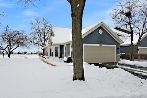 Tiny photo for 1080 Ridgefield Circle, Carol Stream, IL 60188 (MLS # 12530874)