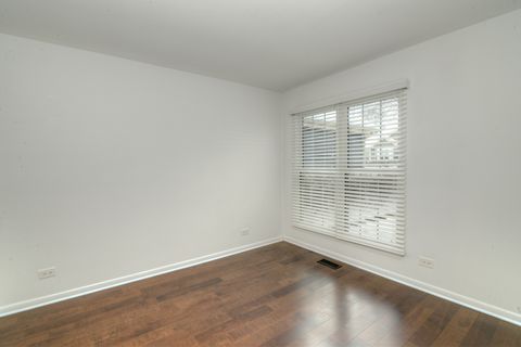 Tiny photo for 1080 Ridgefield Circle, Carol Stream, IL 60188 (MLS # 12530874)