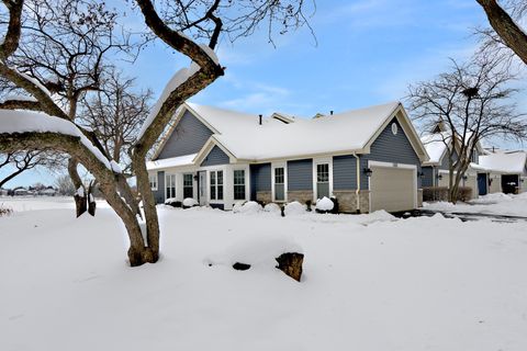 Photo of 1080 Ridgefield Circle, Carol Stream, IL 60188 (MLS # 12530874)