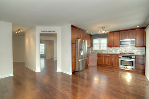 Tiny photo for 1080 Ridgefield Circle, Carol Stream, IL 60188 (MLS # 12530874)