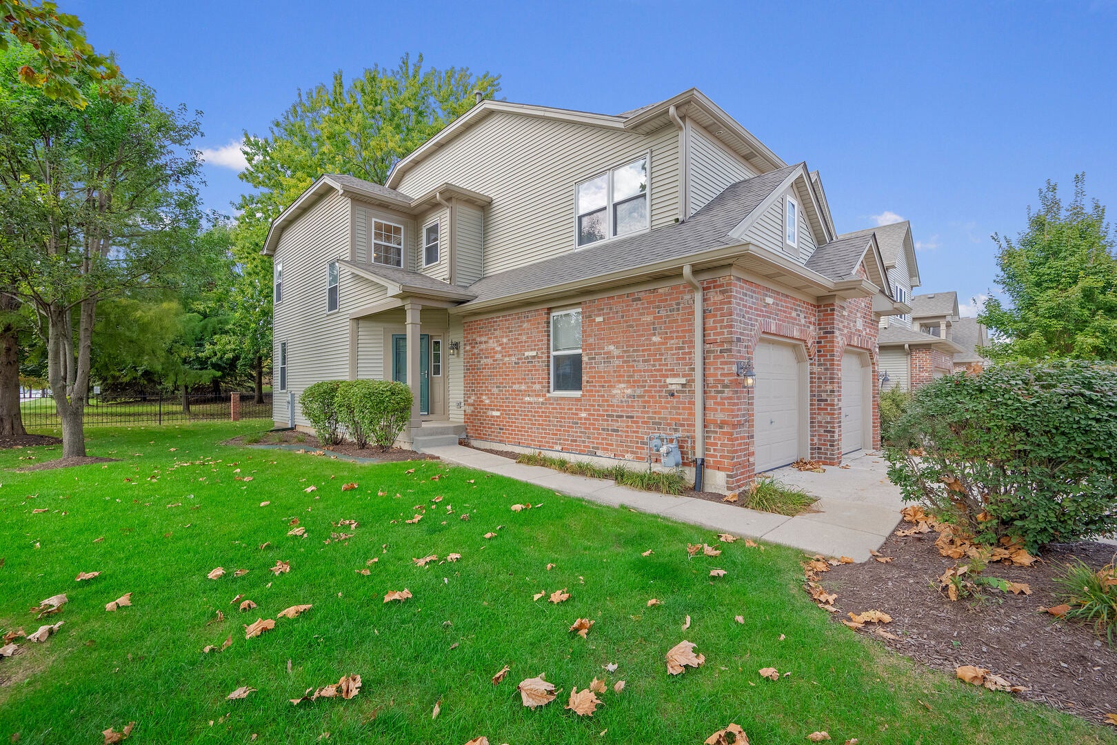 1200 Oakleaf Court