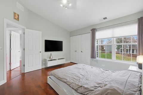 Tiny photo for 1164 Talbots Lane #A, Elk Grove Village, IL 60007 (MLS # 12542671)