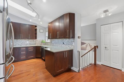 Tiny photo for 1164 Talbots Lane #A, Elk Grove Village, IL 60007 (MLS # 12542671)