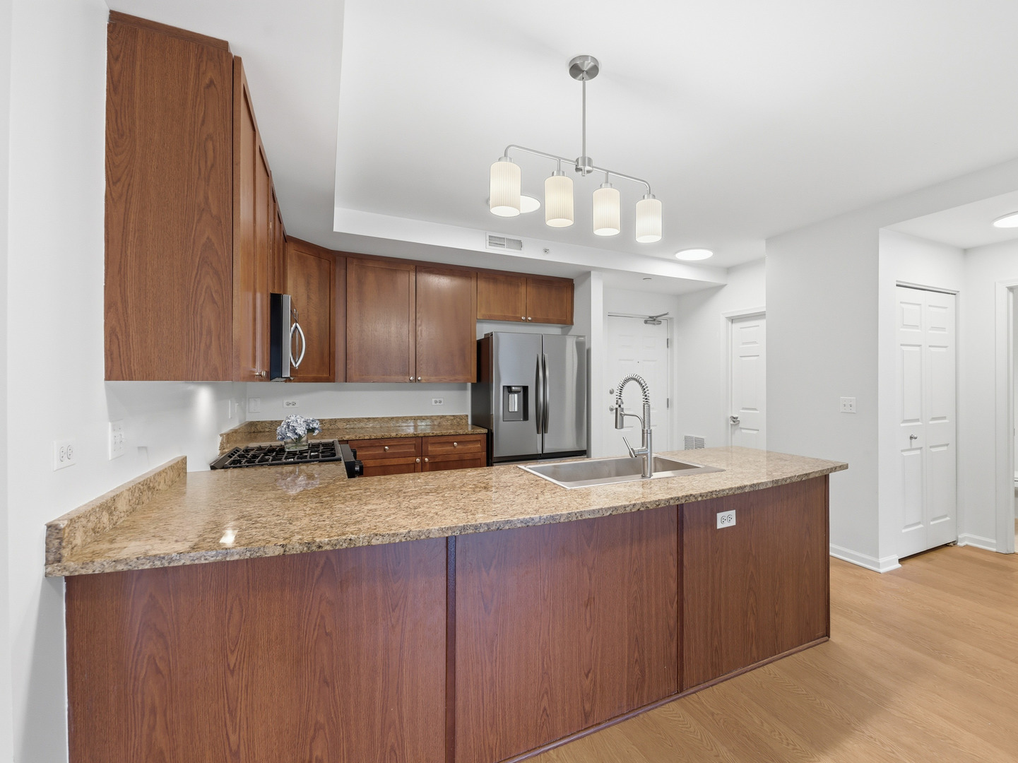 135 S York Street 214