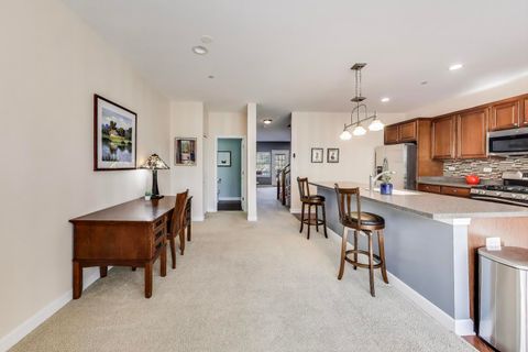 Tiny photo for 34 Lakeview Place, Lake Zurich, IL 60047 (MLS # 12473994)