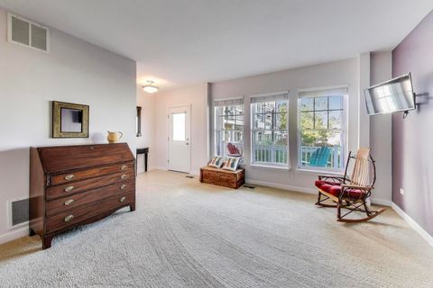 Tiny photo for 34 Lakeview Place, Lake Zurich, IL 60047 (MLS # 12473994)