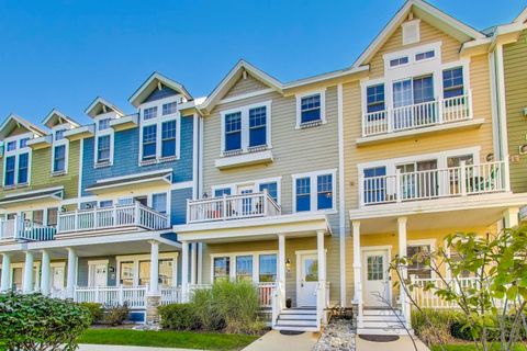 Photo of 34 Lakeview Place, Lake Zurich, IL 60047 (MLS # 12473994)