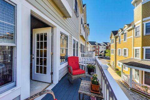 Tiny photo for 34 Lakeview Place, Lake Zurich, IL 60047 (MLS # 12473994)