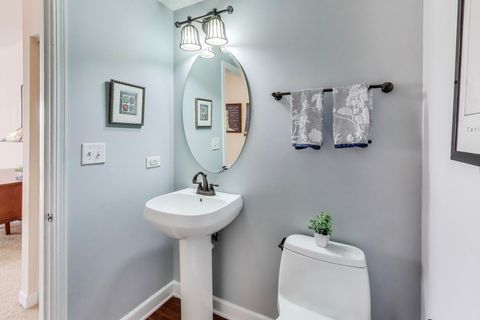 Tiny photo for 34 Lakeview Place, Lake Zurich, IL 60047 (MLS # 12473994)