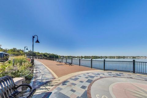 Tiny photo for 34 Lakeview Place, Lake Zurich, IL 60047 (MLS # 12473994)