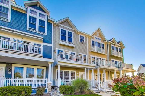 Tiny photo for 34 Lakeview Place, Lake Zurich, IL 60047 (MLS # 12473994)