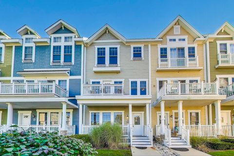 Tiny photo for 34 Lakeview Place, Lake Zurich, IL 60047 (MLS # 12473994)