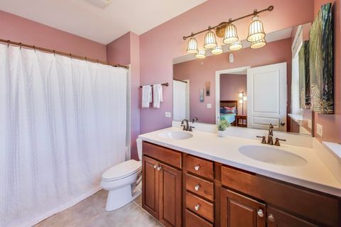 Tiny photo for 34 Lakeview Place, Lake Zurich, IL 60047 (MLS # 12473994)