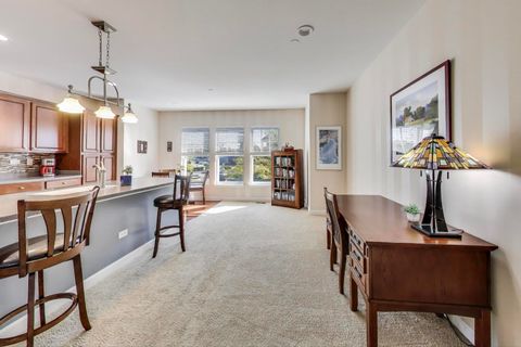 Tiny photo for 34 Lakeview Place, Lake Zurich, IL 60047 (MLS # 12473994)