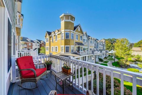 Tiny photo for 34 Lakeview Place, Lake Zurich, IL 60047 (MLS # 12473994)