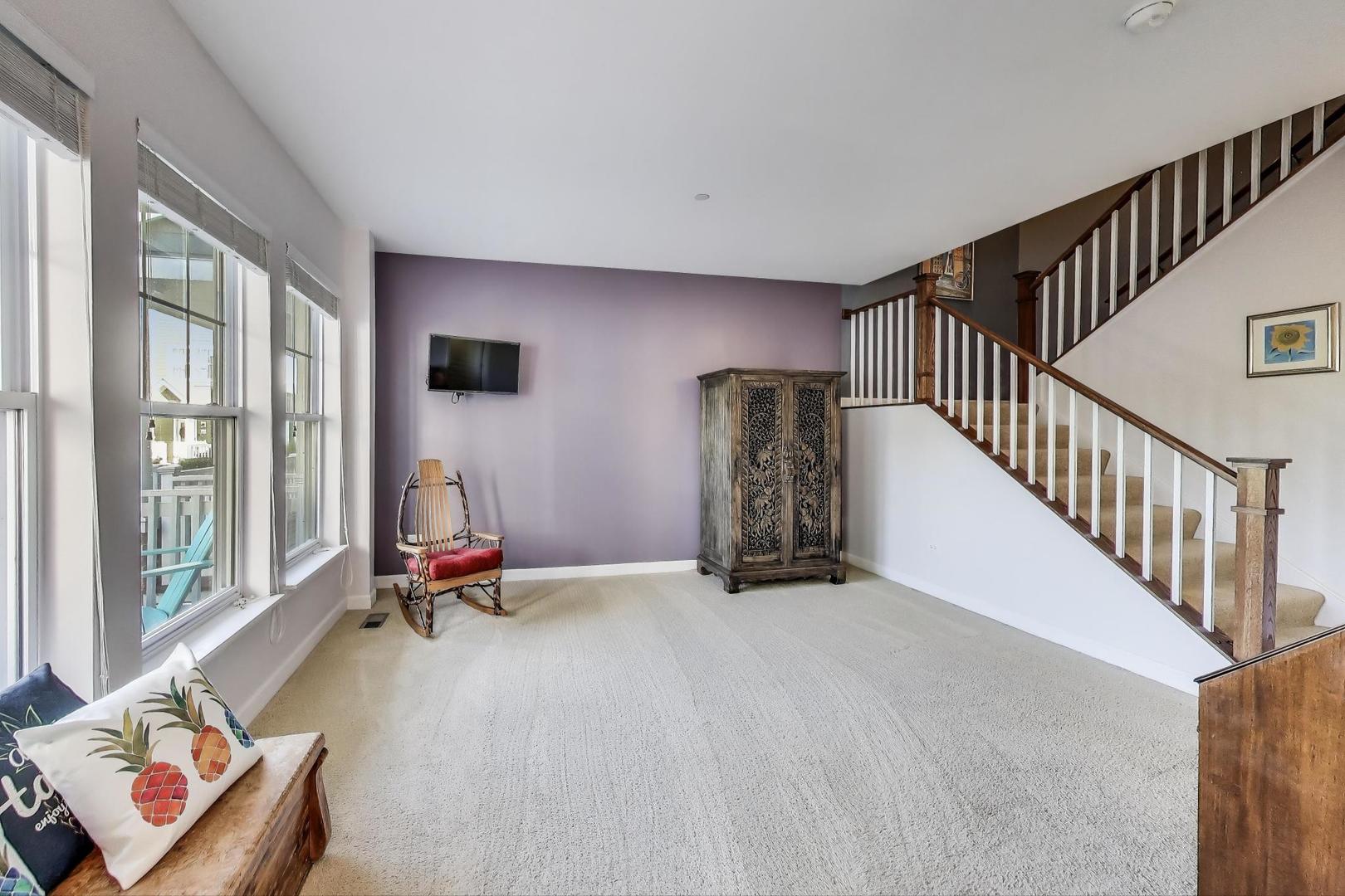 34 Lakeview Place