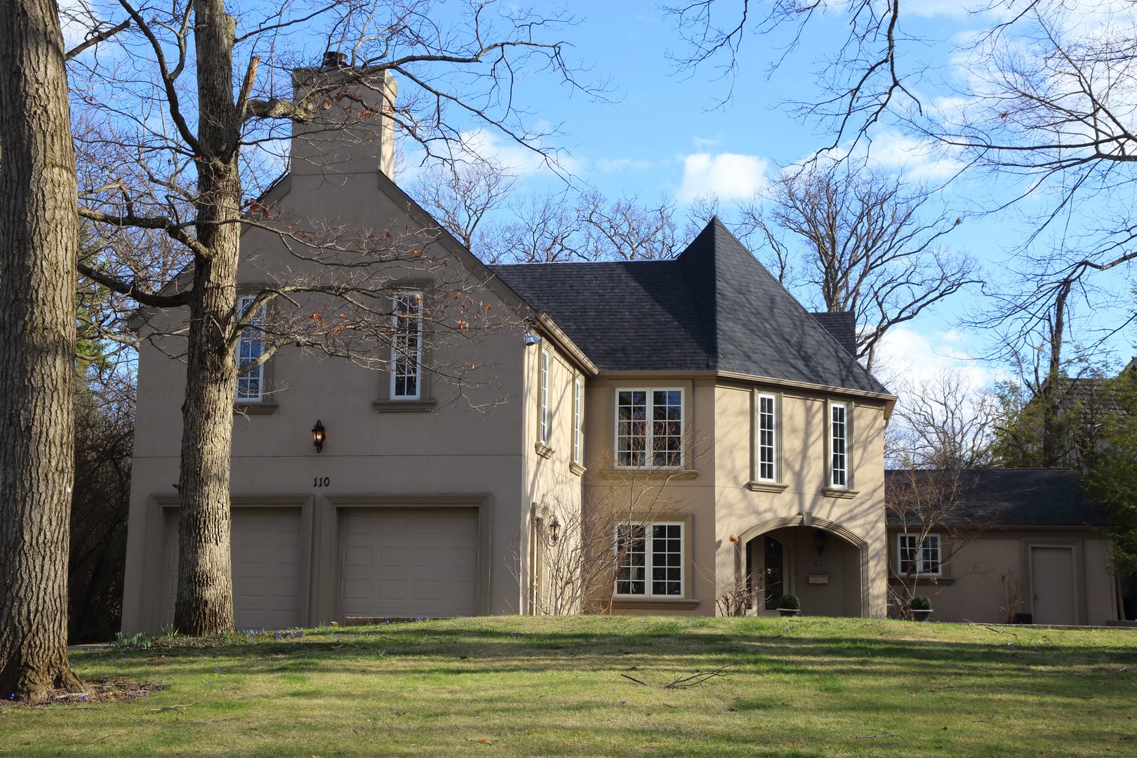 110 Lakewood Place