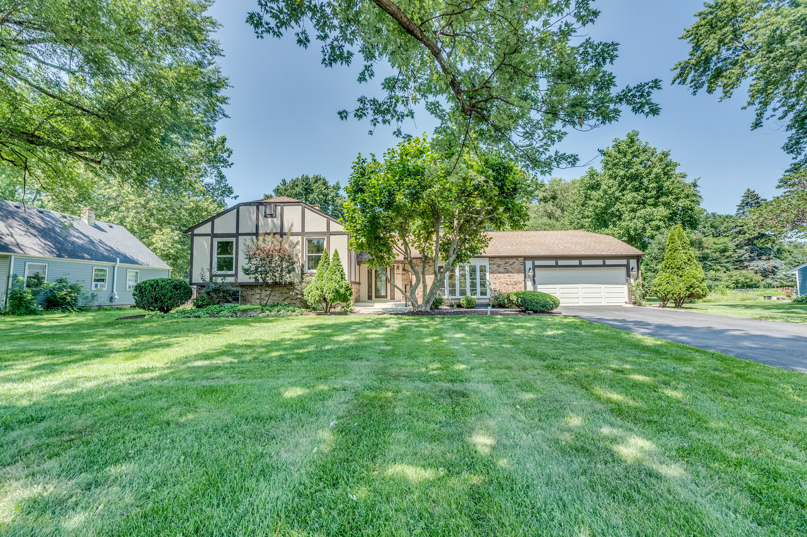 801 W Fabyan Parkway