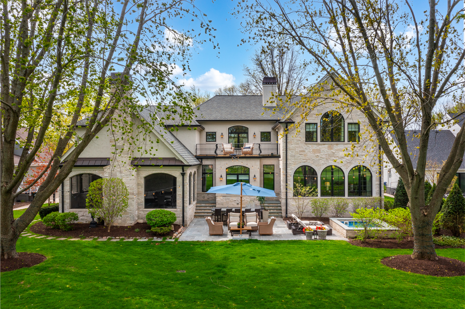 1017 Royal Bombay Court