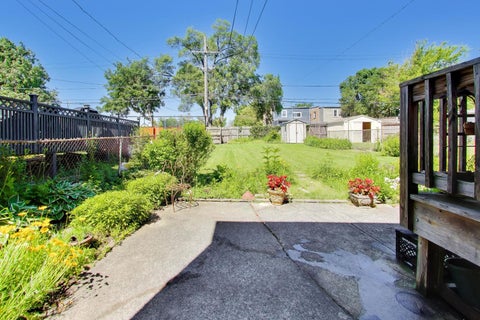 Tiny photo for 6028 N Whipple Street, Chicago, IL 60659 (MLS # 12694076)