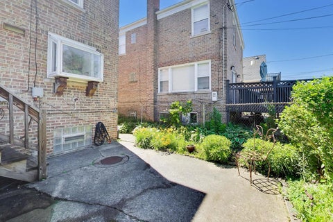 Tiny photo for 6028 N Whipple Street, Chicago, IL 60659 (MLS # 12694076)