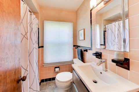 Tiny photo for 6028 N Whipple Street, Chicago, IL 60659 (MLS # 12694076)