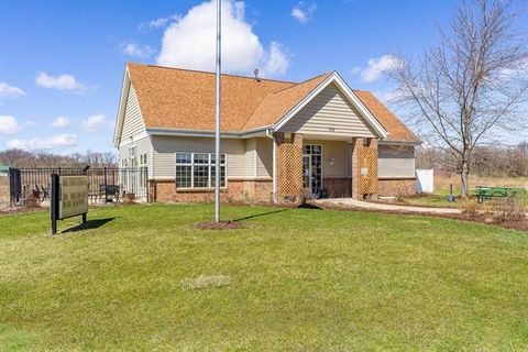Tiny photo for 1700 Candlewick Drive, Poplar Grove, IL 61065 (MLS # 12599453)