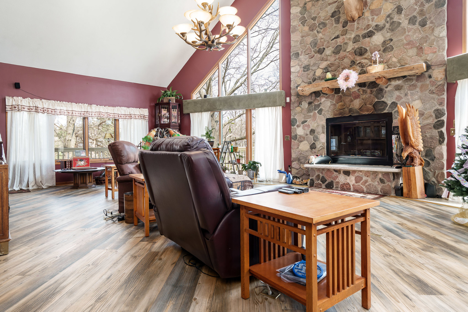 1700 Candlewick Drive