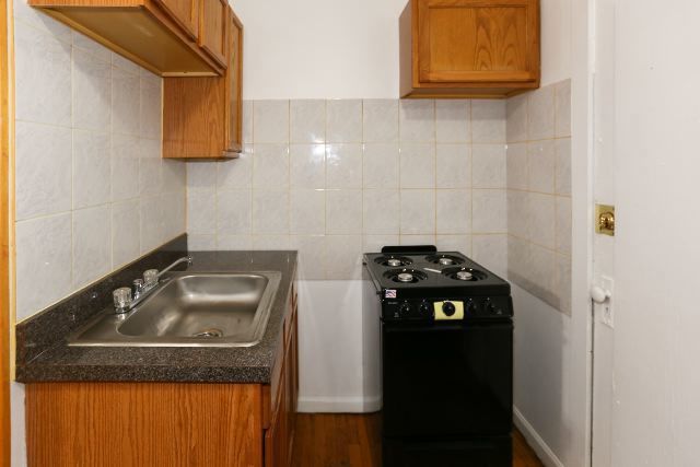 3267 W Wrightwood Avenue 1AA