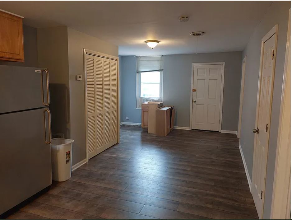 1420 N Western Avenue 3R