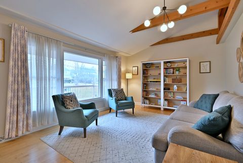 Tiny photo for 554 S Edson Avenue, Lombard, IL 60148 (MLS # 12552930)