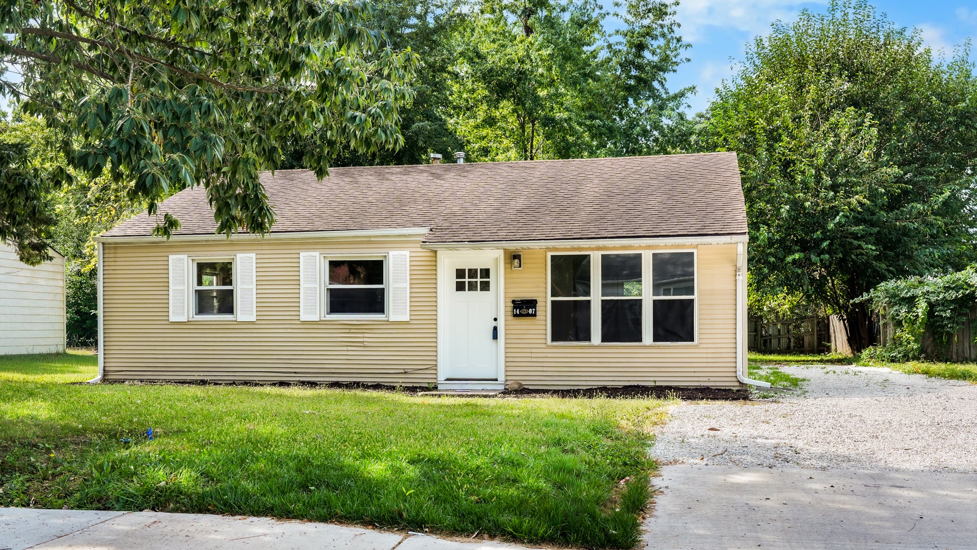 1407 Paula Drive